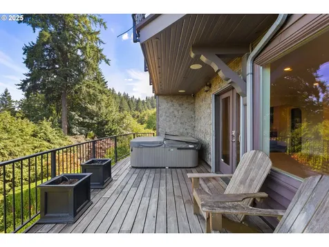 2869 SW Champlain Drive Portland OR 97205