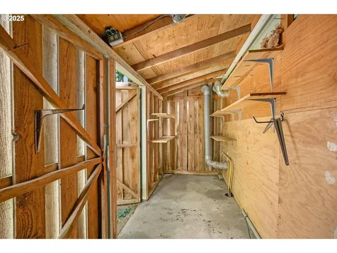 215 NE 35th Street Newport OR 97365