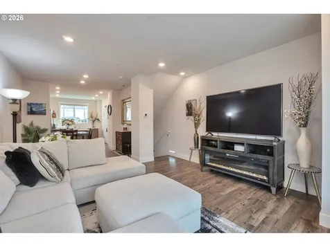 16066 NW Frog Lane Portland OR 97229