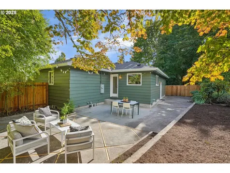 6503 SW 46th Place Portland OR 97221