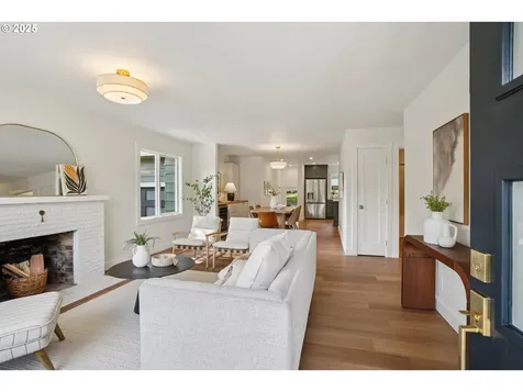 6503 SW 46th Place Portland OR 97221