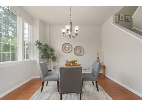 189 River Loop 1 Eugene OR 97404