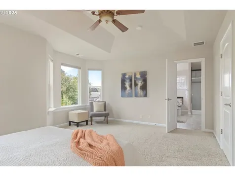 189 River Loop 1 Eugene OR 97404