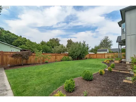 189 River Loop 1 Eugene OR 97404