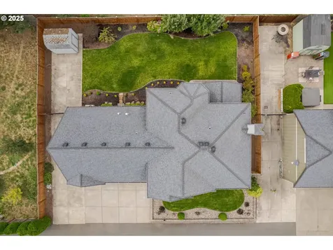 189 River Loop 1 Eugene OR 97404
