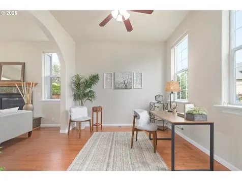 189 River Loop 1 Eugene OR 97404