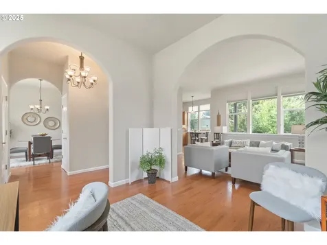 189 River Loop 1 Eugene OR 97404
