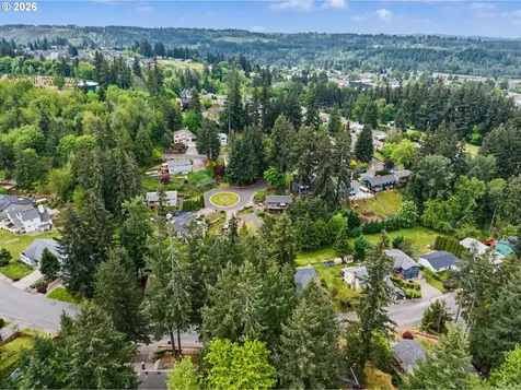 1065 NE Hill Way Estacada OR 97023