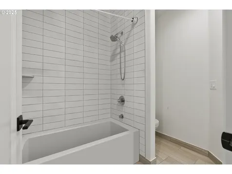 4411 SW 63rd Avenue Portland OR 97221