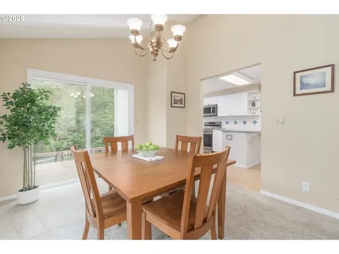 85867 Fawn Hills Drive Eugene OR 97405
