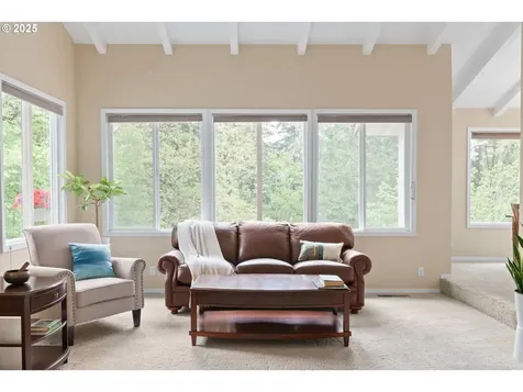 85867 Fawn Hills Drive Eugene OR 97405