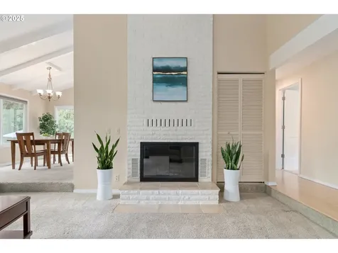 85867 Fawn Hills Drive Eugene OR 97405
