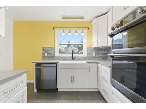 19 NE 139th Avenue Portland OR 97230