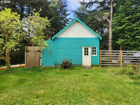 42585 Arizona Street Port Orford OR 97465