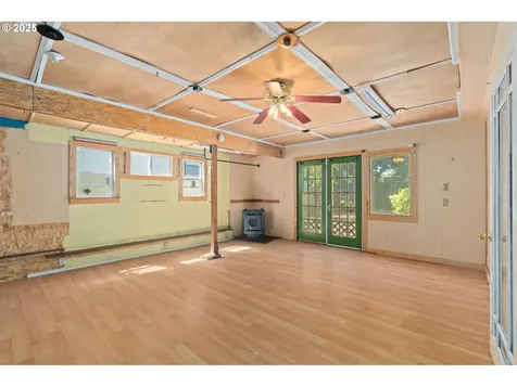 5615 NE 18th Avenue Portland OR 97211