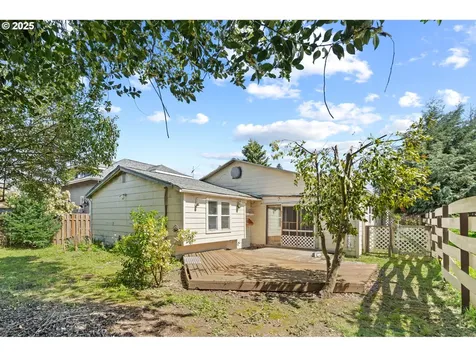 5615 NE 18th Avenue Portland OR 97211