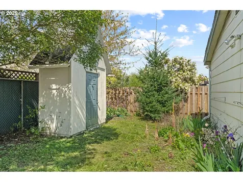 5615 NE 18th Avenue Portland OR 97211