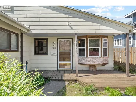5615 NE 18th Avenue Portland OR 97211