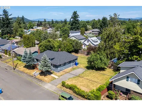6834 SE 83rd Avenue Portland OR 97266