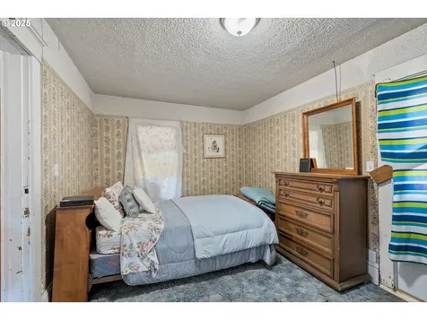 6834 SE 83rd Avenue Portland OR 97266