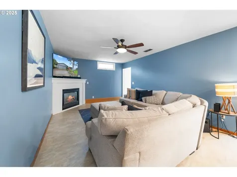 12916 SW 61st Avenue Portland OR 97219