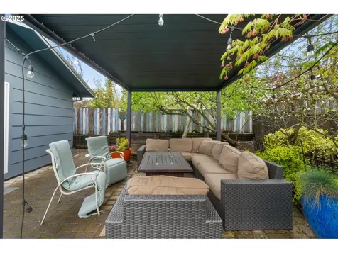 12916 SW 61st Avenue Portland OR 97219