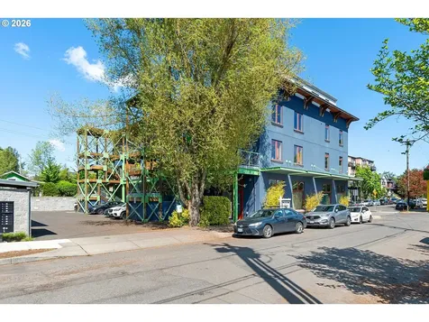 2809 NE M L King Boulevard Portland OR 97212