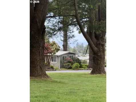 16427 Vista Hills Brookings OR 97415