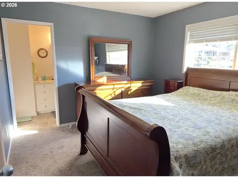 1745 NW 7th Place Gresham OR 97030
