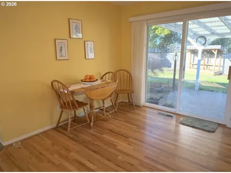 1745 NW 7th Place Gresham OR 97030