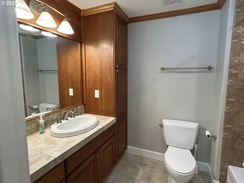 12800 NE 20th Street Vancouver WA 98684
