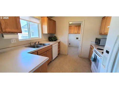 1077 NE Mahogany Street Prineville OR 97754