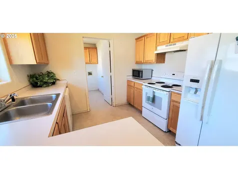 1077 NE Mahogany Street Prineville OR 97754