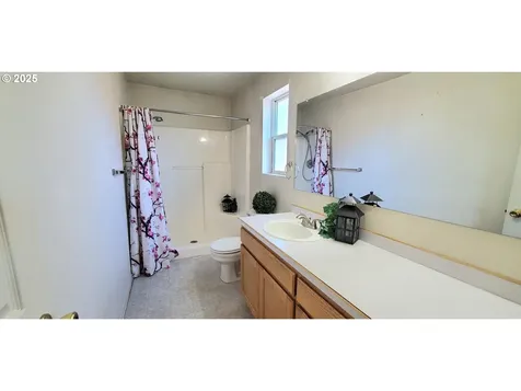 1077 NE Mahogany Street Prineville OR 97754