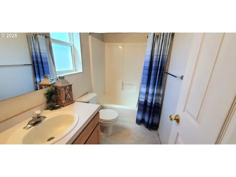 1077 NE Mahogany Street Prineville OR 97754