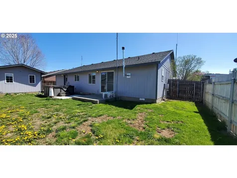 1077 NE Mahogany Street Prineville OR 97754