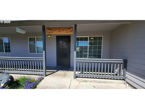 1077 NE Mahogany Street Prineville OR 97754