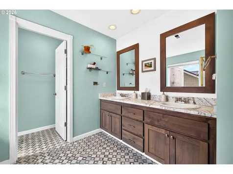 15524 SE Belmore Heights Portland OR 97236