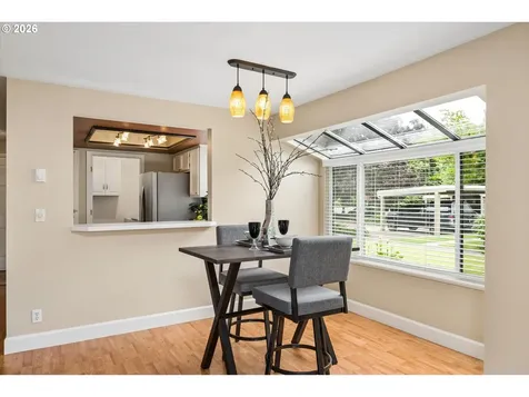 1922 Lake Isle Drive Eugene OR 97401