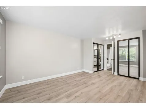 1922 Lake Isle Drive Eugene OR 97401