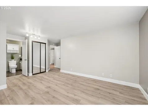 1922 Lake Isle Drive Eugene OR 97401