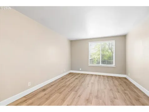 1922 Lake Isle Drive Eugene OR 97401