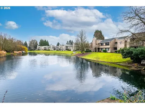 1922 Lake Isle Drive Eugene OR 97401