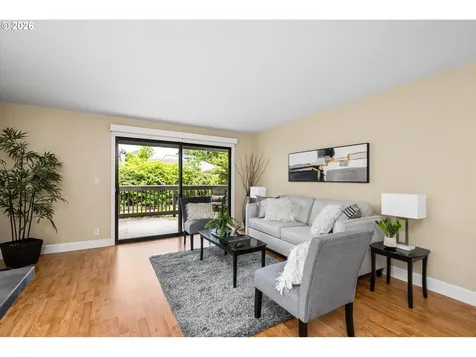 1922 Lake Isle Drive Eugene OR 97401