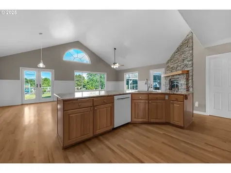 89523 Manion Drive Warrenton OR 97146
