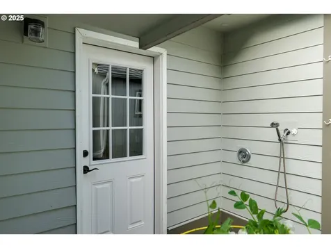89523 Manion Drive Warrenton OR 97146