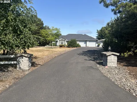 89523 Manion Drive Warrenton OR 97146