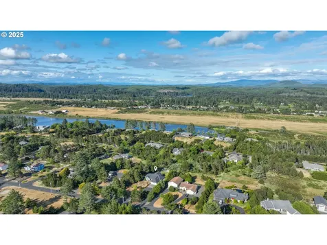 89523 Manion Drive Warrenton OR 97146