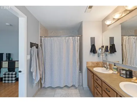 717 Callahan Drive Roseburg OR 97471