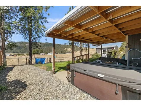 717 Callahan Drive Roseburg OR 97471